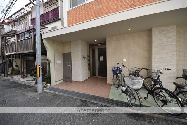 スタジオ108庄内の玄関写真