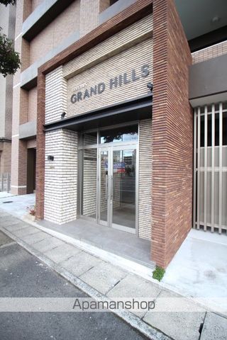 グランヒルズ西古松の玄関写真
