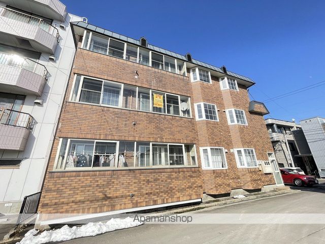 小山内マンションBの外観写真