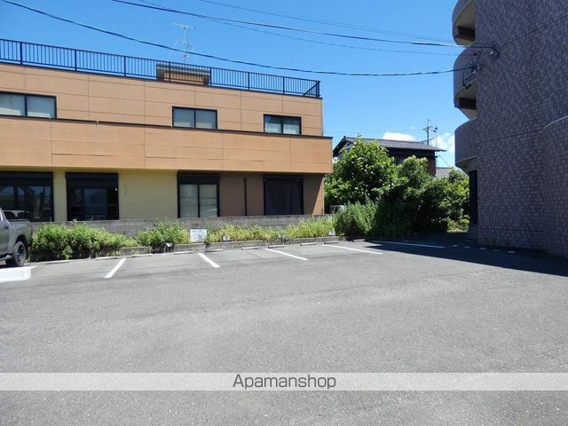 ライフ第7マンション豊田町の外観写真