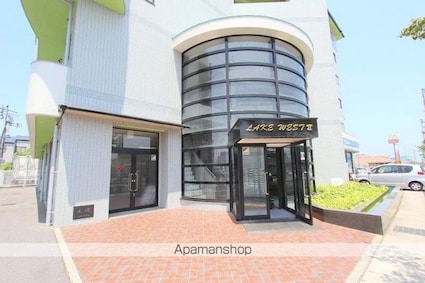 レイクウエストⅡ[2LDK/59.13m2]のエントランス