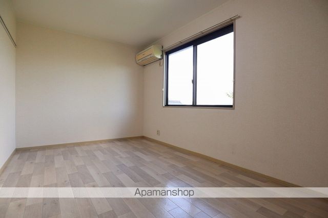 ヴィラージュ桂 I棟の内装写真