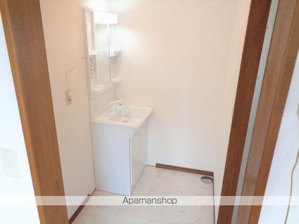 コーポ紅花６号棟[2K/38.9m2]の洗面所