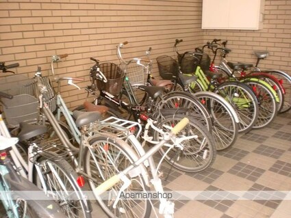 パレロイヤル堺[1DK/26.55m2]の駐車場