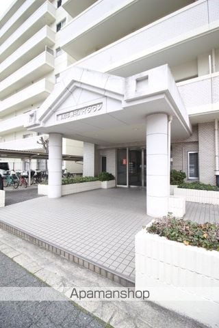 藤和中島田ハイタウンの玄関写真