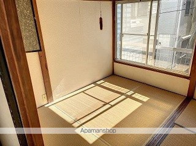 大井武蔵野貸家の内装写真