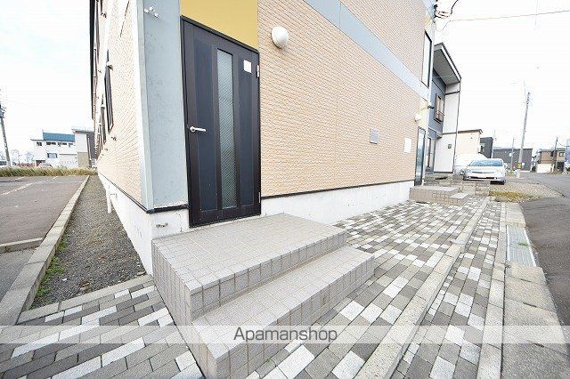 レオパレス千の玄関写真