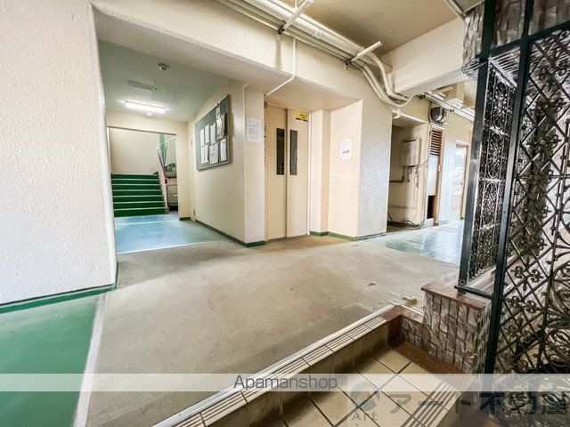 大聖ハイツ 西棟の玄関写真