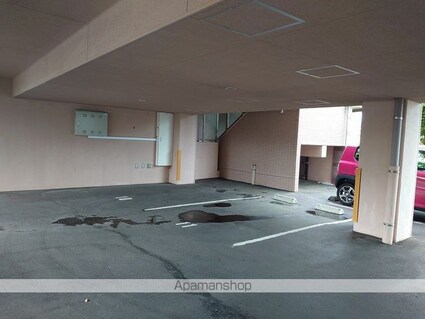 セレナーデホープ[1K/24m2]の駐車場