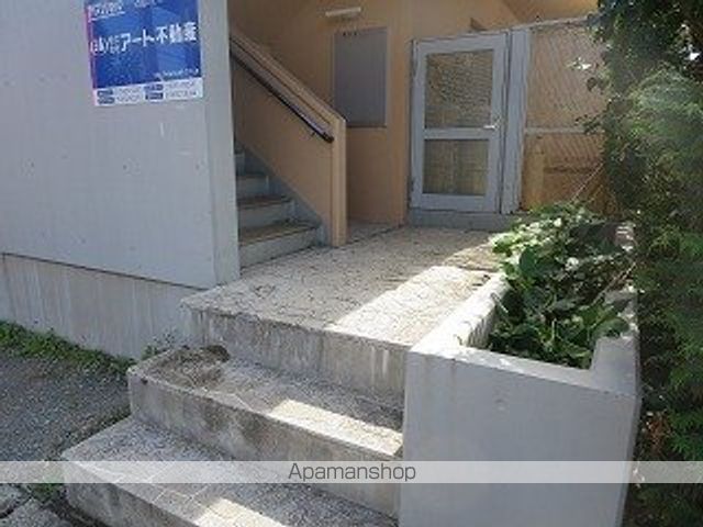 ART−REの玄関写真