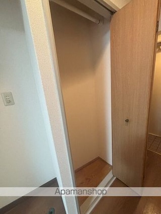 スカイハイツ目白[1R/16.9m2]の収納