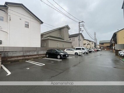 レジデンス　フィーユ　Ｂ棟[1LDK/29.44m2]の駐車場