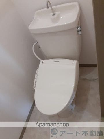 ハイカムール 南 B棟の内装写真