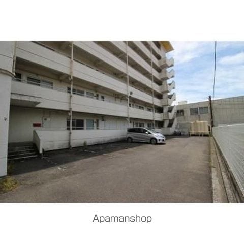ストークマンションの外観写真