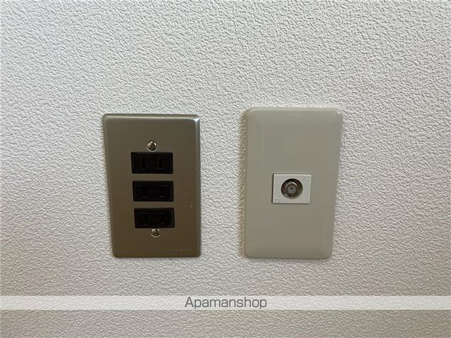 グランドハイツ新明C棟の内装写真