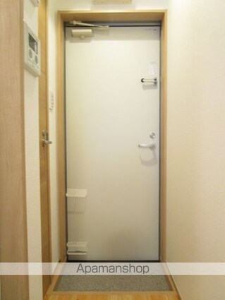 アーバンプレイス中野ＸⅢ[1R/10.58m2]の玄関