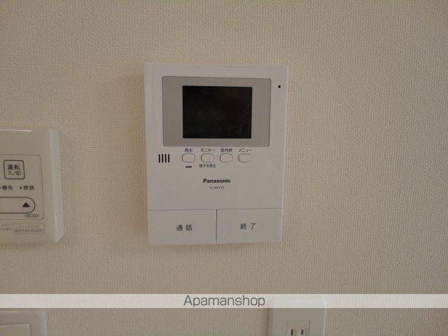 サバービア・2の内装写真