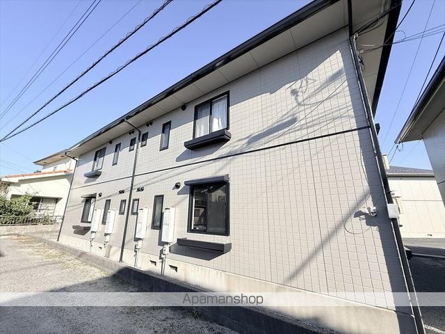 レインボーハイツB棟の外観写真