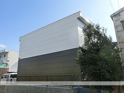 レオパレス１０ハウス[1K/26.08m2]の外観2