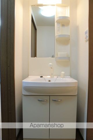 アンプルール リーブル ゴールドクレストの内装写真