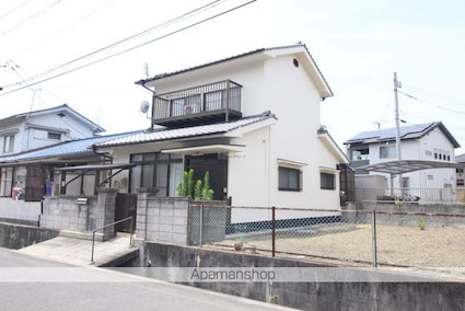 神村町　石岡貸家[4K/82.5m2]の外観3