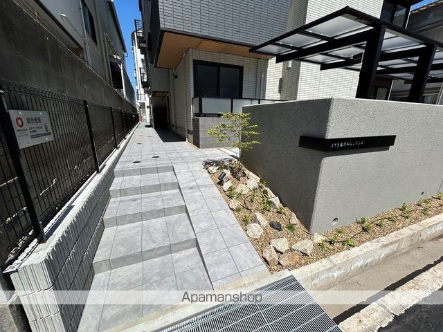 上甲子園廣和レジデンスの玄関写真