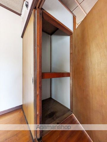 倉敷市 1階建 築49年の内装写真