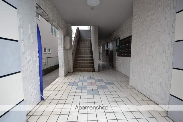 エステート鹿児島の玄関写真