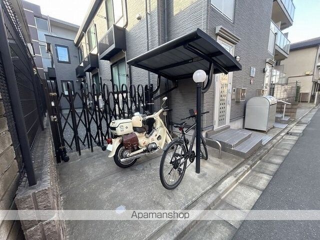 レオパレスなでしこ[1K/19.87m2]の駐車場