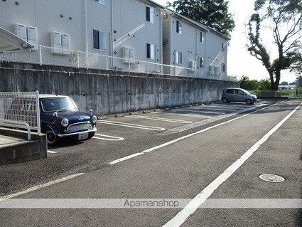 愛媛県新居浜市山田町[2LDK/54.85m2]の共用部2