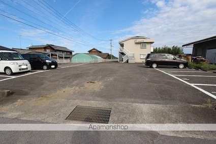 ハイム・トシ[2DK/52.47m2]の駐車場