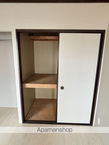 フォーブル山室の内装写真