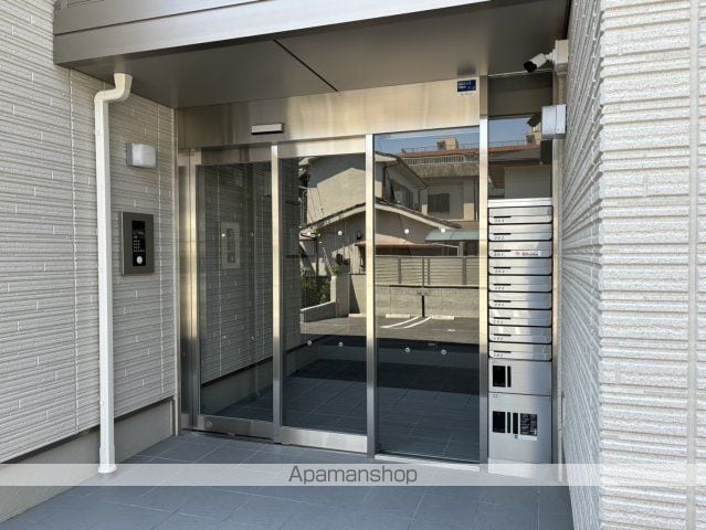 シャーメゾンリアン富雄元町の玄関写真