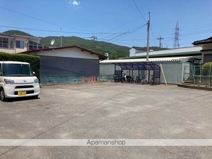 フレグランスメンフィス[2LDK/51.54m2]の駐車場