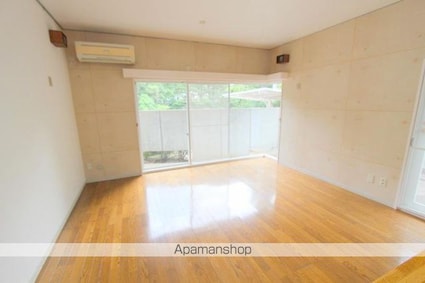 ラフォーレ石清尾[2LDK/70.97m2]のリビング・居間