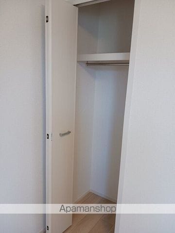 レヴリ IIの内装写真