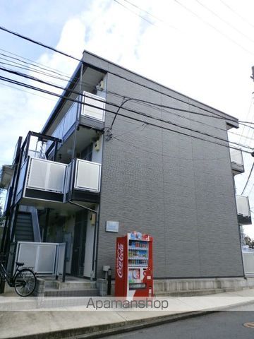 レオパレスハイム三ツ沢の外観写真