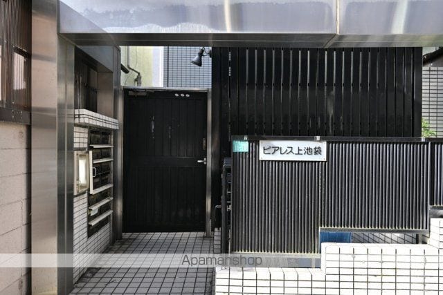 ピアレス上池袋の玄関写真