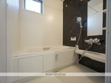 リーブルファイン芳野１号館[3SLDK/112.61m2]のバス