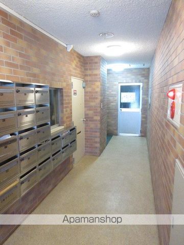サンローゼ札幌の玄関写真