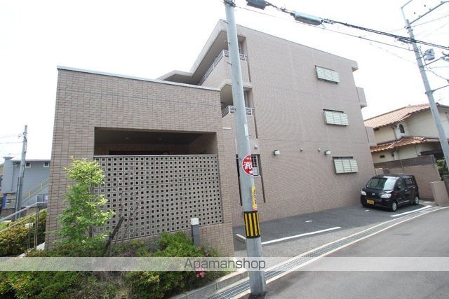 アジュール豊中本町の外観写真