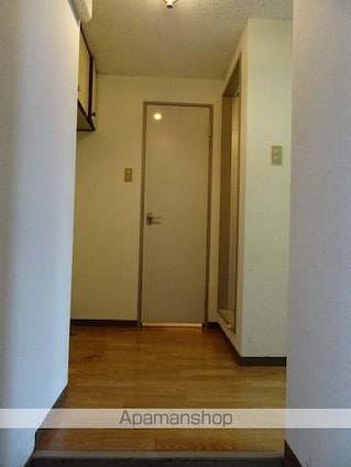 ロイヤルヒルズ銀杏町[1DK/24.9m2]の玄関