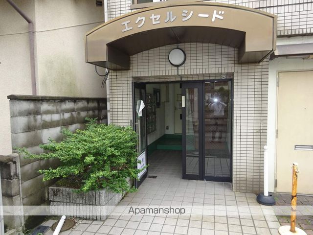 エクセルシードの玄関写真