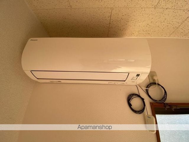 池畑屋島西町借家 南の内装写真