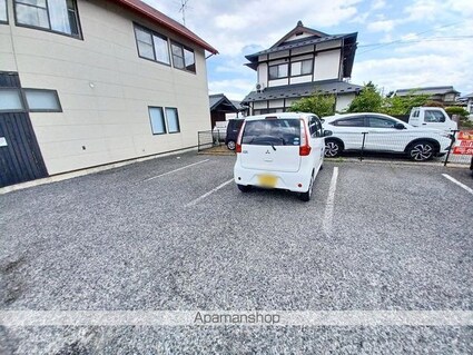 エビスハイツ[1K/21m2]の駐車場