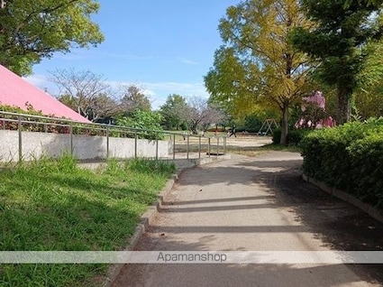 リトルコッティ[2LDK/57.63m2]の周辺4