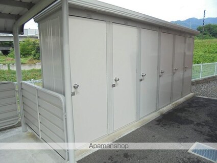 ヴィラヴェール[2LDK/56.47m2]の共用部1