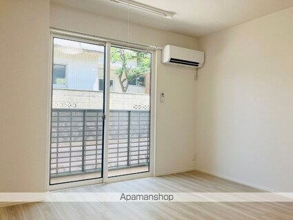 グランドメゾン城ケ丘[1K/30.03m2]のリビング・居間