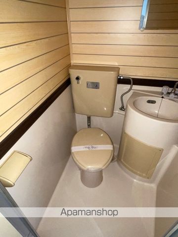 ミーテルーチェ坪井IIの内装写真