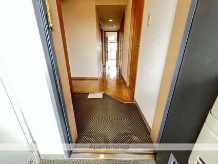 フルセイル権太坂[3SLDK/83.17m2]の玄関